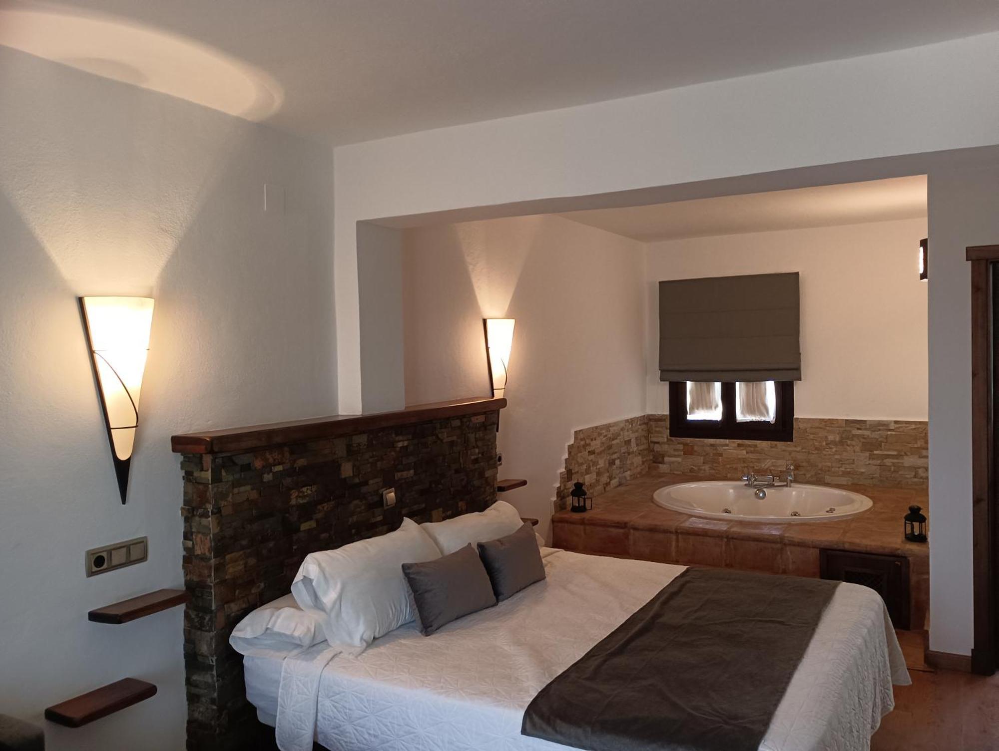Hotel Rural Los Tadeos Захара де ла Сиера Екстериор снимка